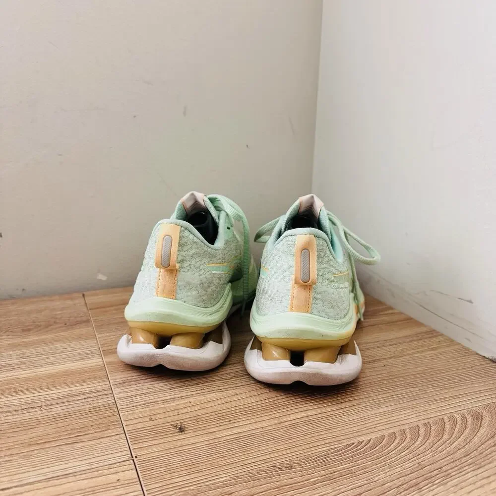 ASICS Gel-Kinsei Max running shoes Mint Green Women’s Size 6